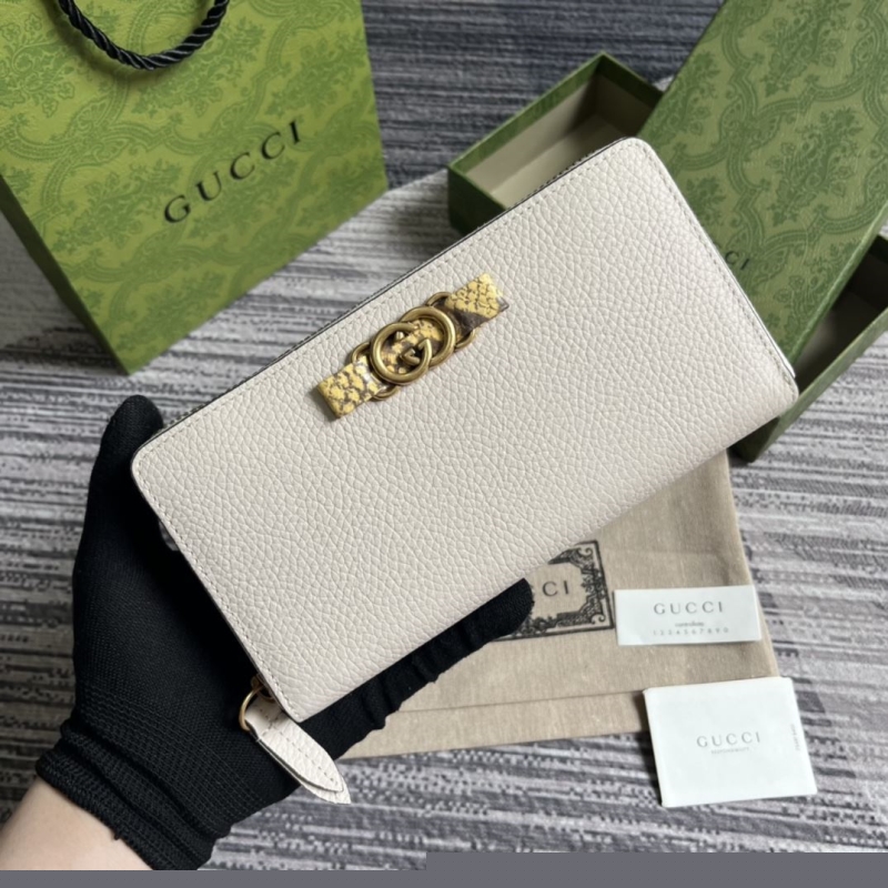 G*u*i wallets & purse